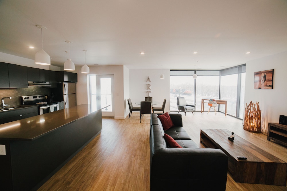 Corporate Stays Stradbrook Apartments - Image 2