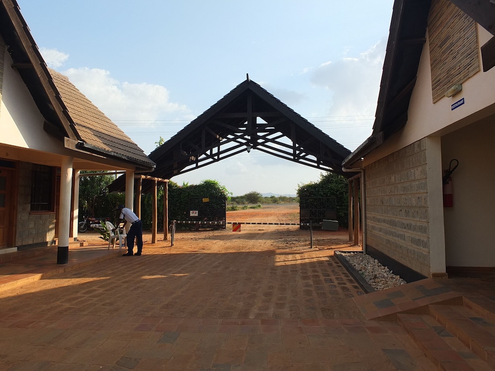 Afrika Lodges - Voi