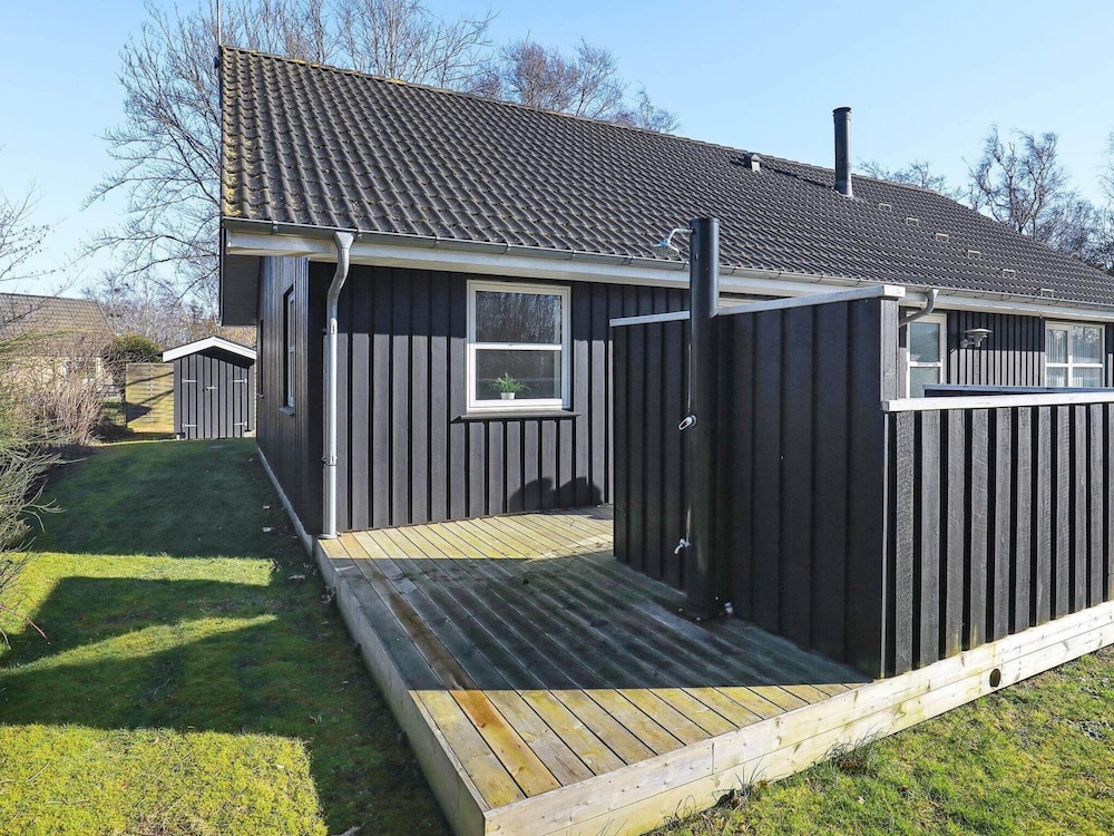 Splendid Holiday Home in Laeso near Museum Court view 4