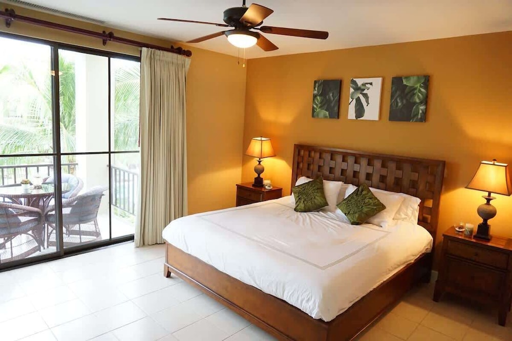 Luxurious Pacifico 2bed condo in Playa Coco