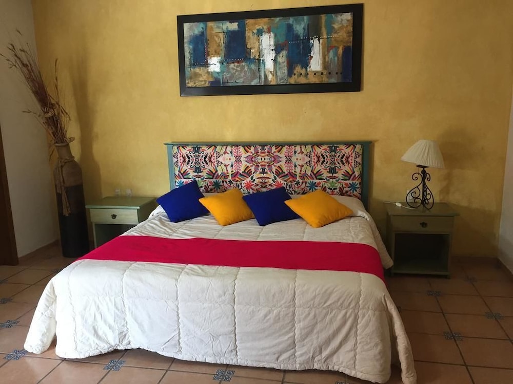 Colima Vacations - Montroi Express - Property Image 4