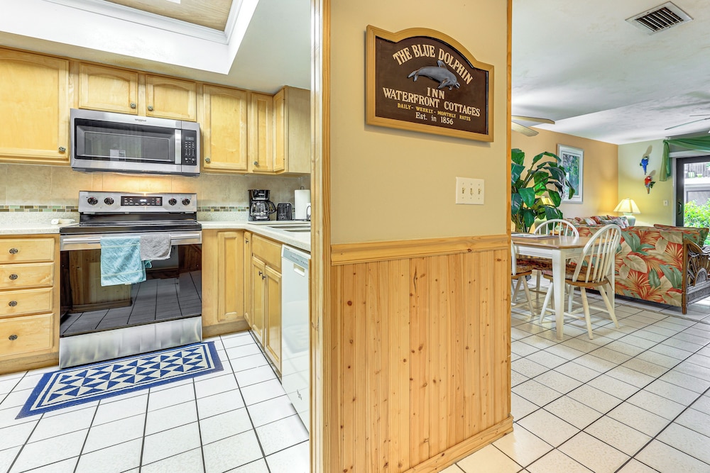 Community Pool: St Augustine Condo Near Beaches