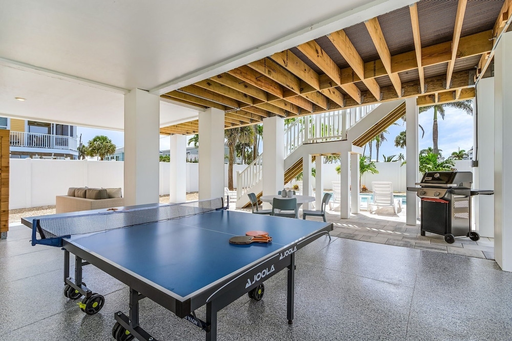 110 Sea Le Vie: 5br/4.5ba Brand New Build W/ Pool! 5 Bedroom Home
