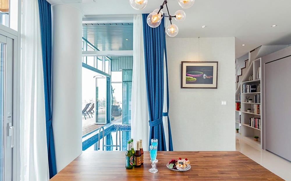 Yeosu Marine Terrace Poolvilla view 5