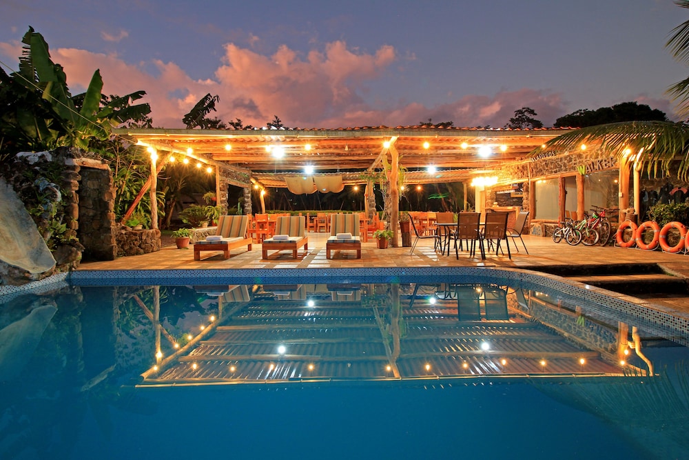 Hotel Natura Gardens Galápagos Hotel - Image 1