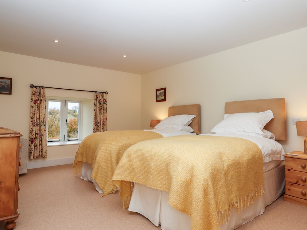 Dishcombe Cottage