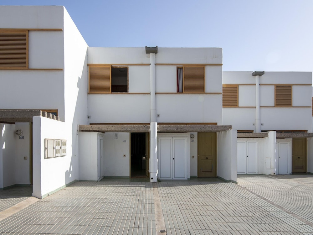 Blissful Holiday Home in Maspalomas With Swimming Pool photo 1