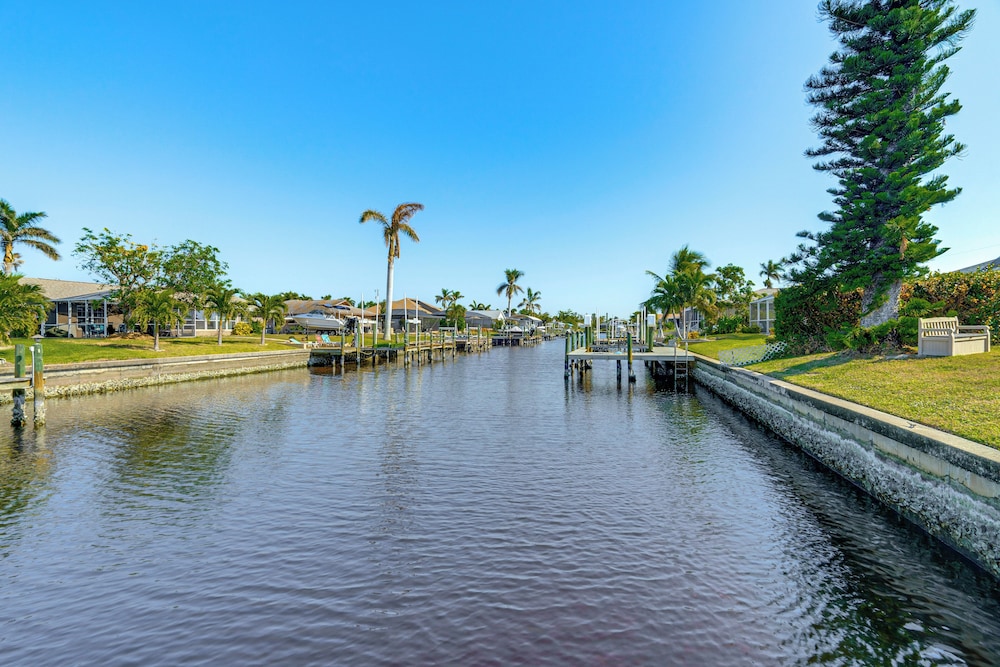 Dock + Patio w/ Canal View: Paradise in Cape Coral