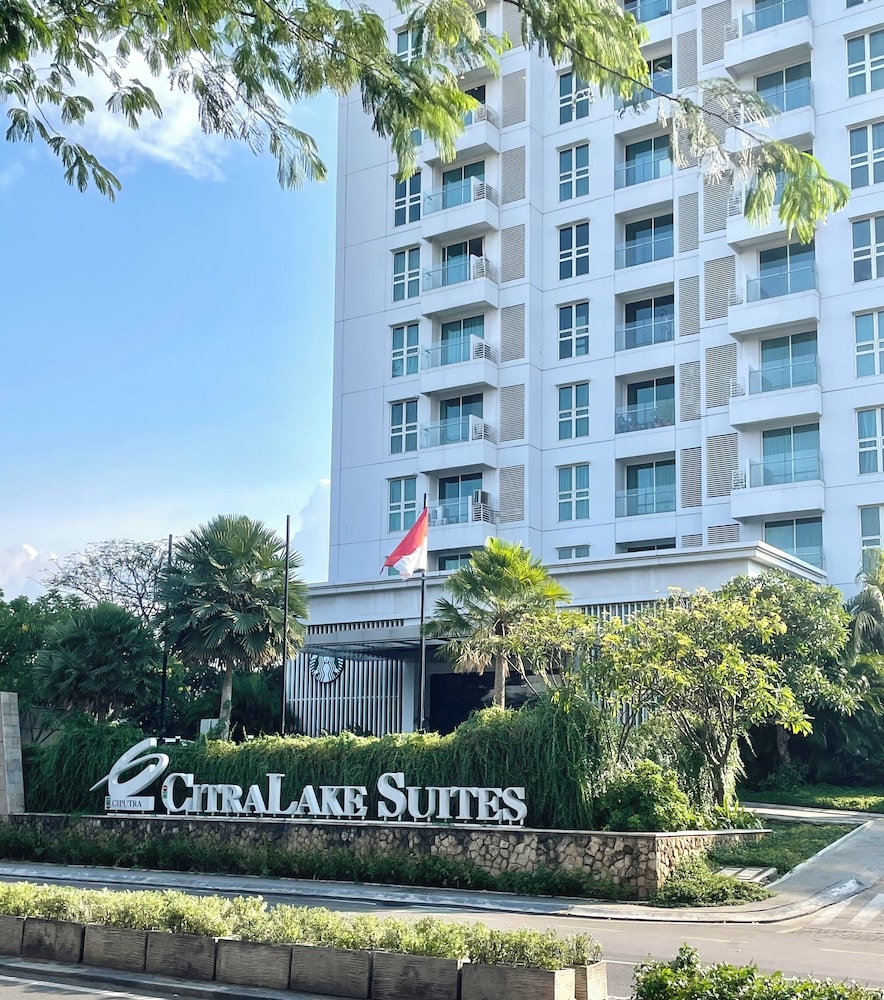 Lush Lakeside - Citra Luxury Apartments