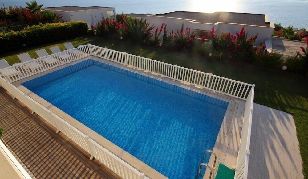 Turgutreis Villa Beaton 5 Bedrooms