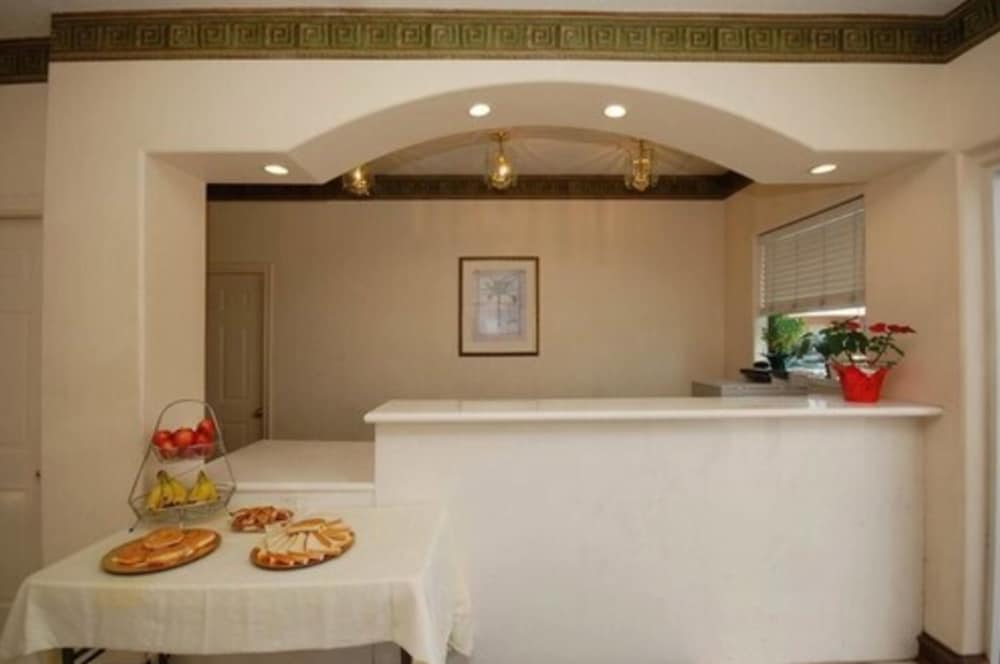 La Copa Inn McAllen view 4