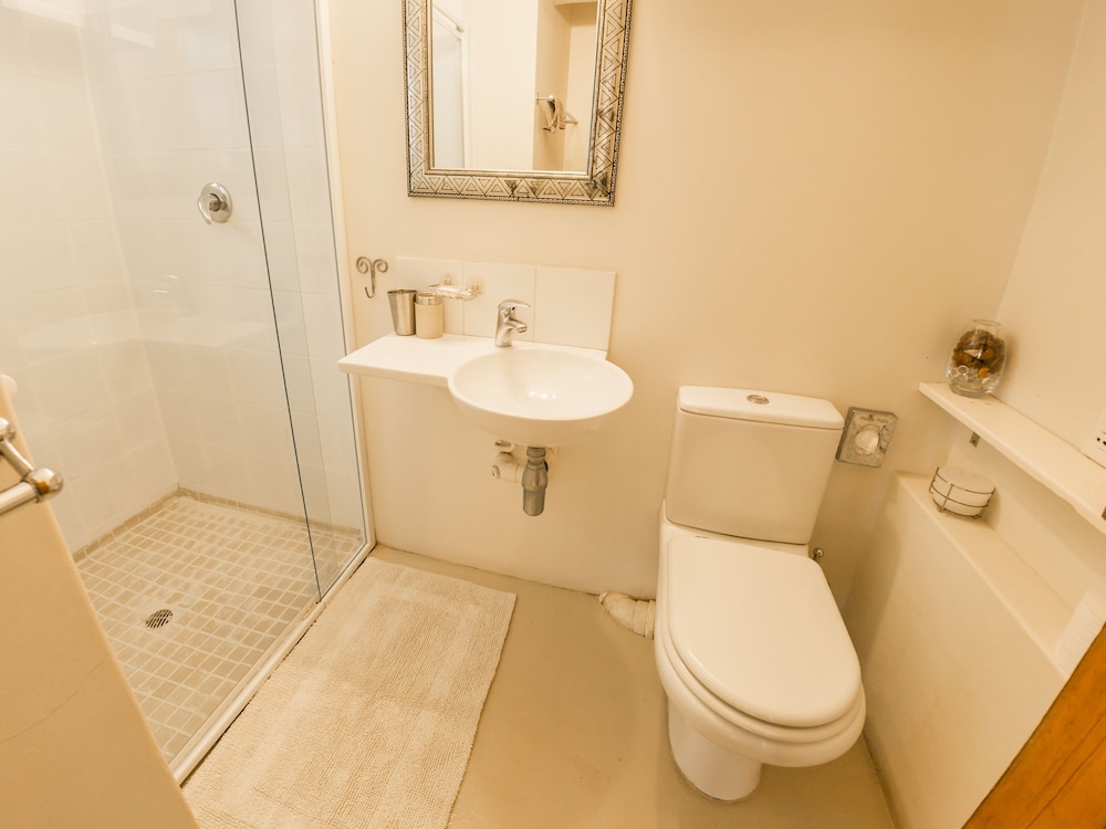 Mackaya Bella Guest House