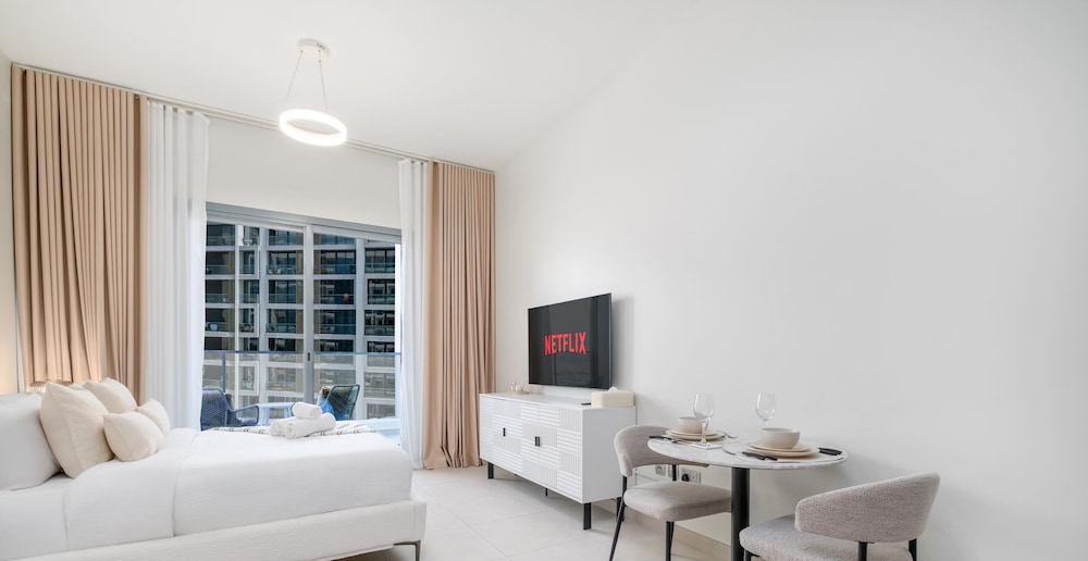 LUX Dubai Hills Sway Studio