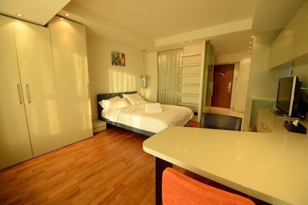 Kumtai-Seasons Park Apart'Hotel view 4