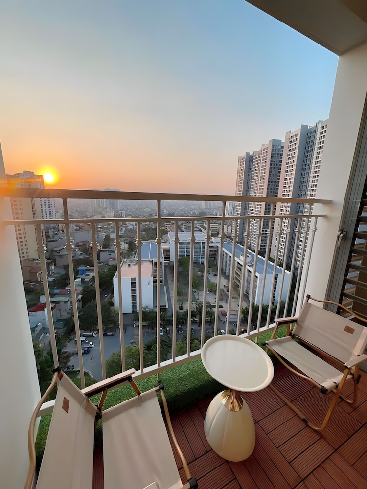 SOL- Vinhomes Times City & Park Hill