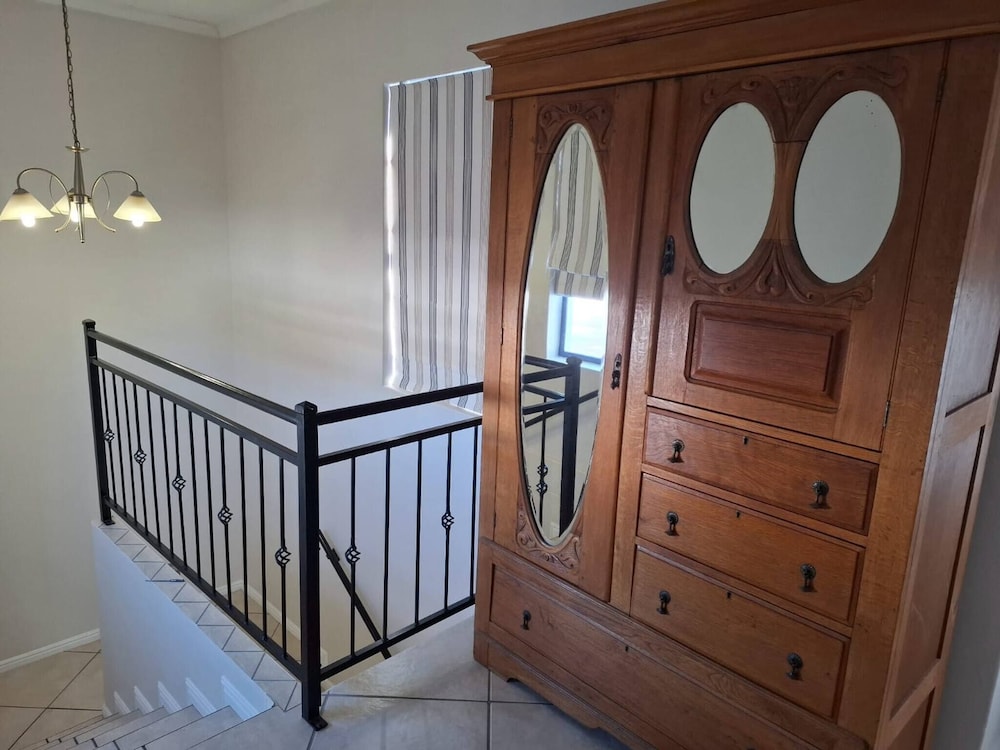 Oosiesrus - Charming Langebaan Villa With Garden View