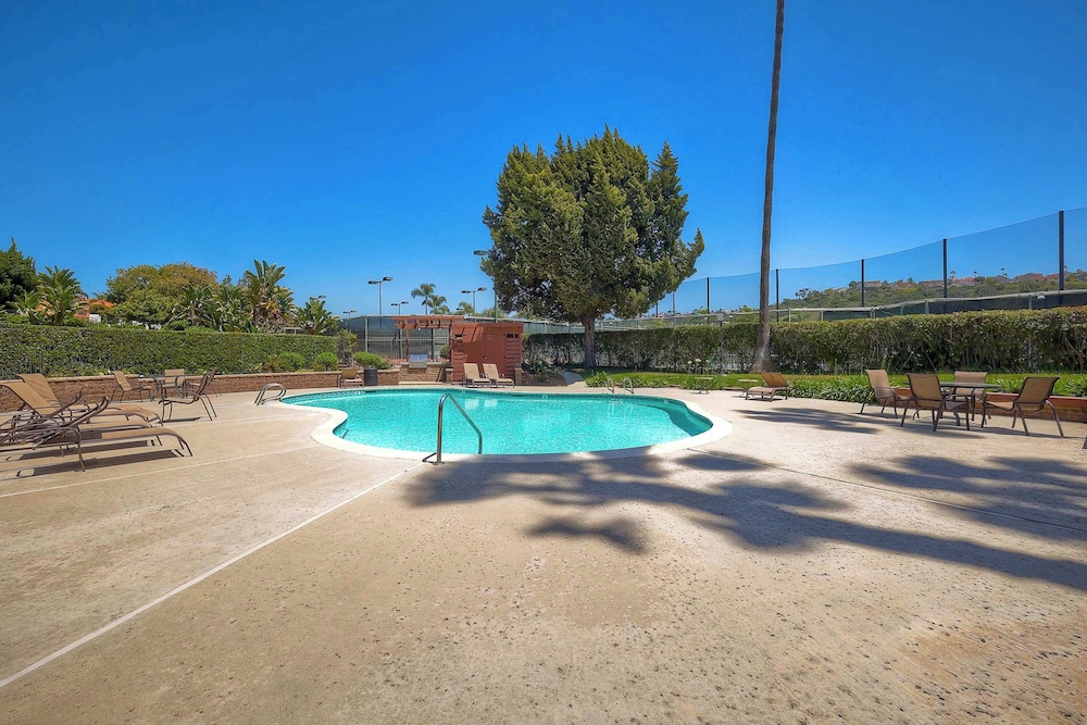La Costa Gem - Condo for 3!
