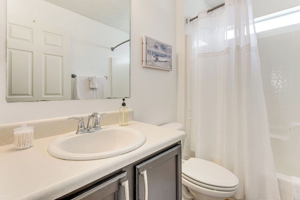 3 Mi to Beach: Quiet Gulf Breeze Gem Near Dtwn