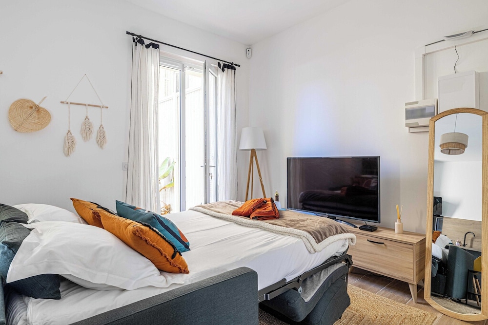 Superb 1br/2p in the Heart of Cannes - Balcony view 4