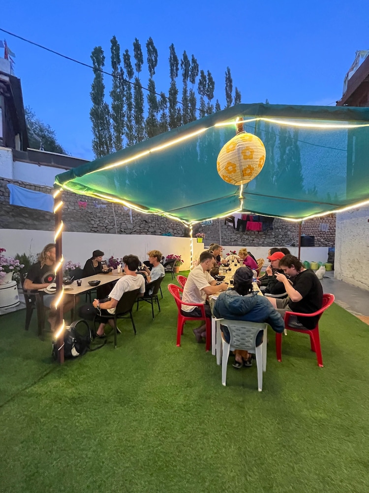 Tsetanguesthouse