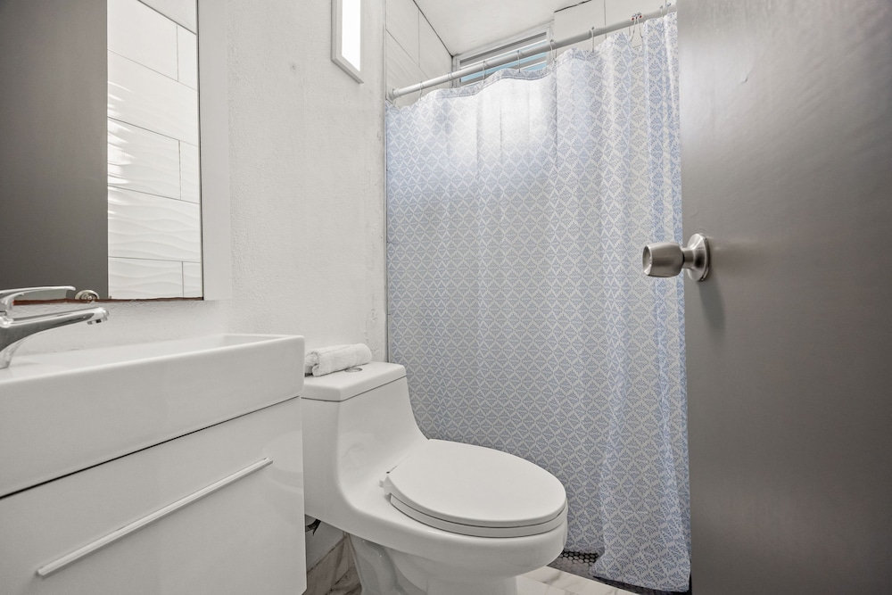 Pool Villa Pet-friendly Near Beach