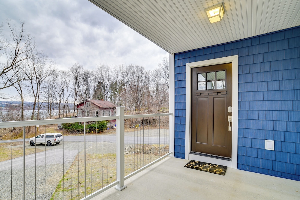Seneca Lake Wine Trail Studio w/ Water View!
