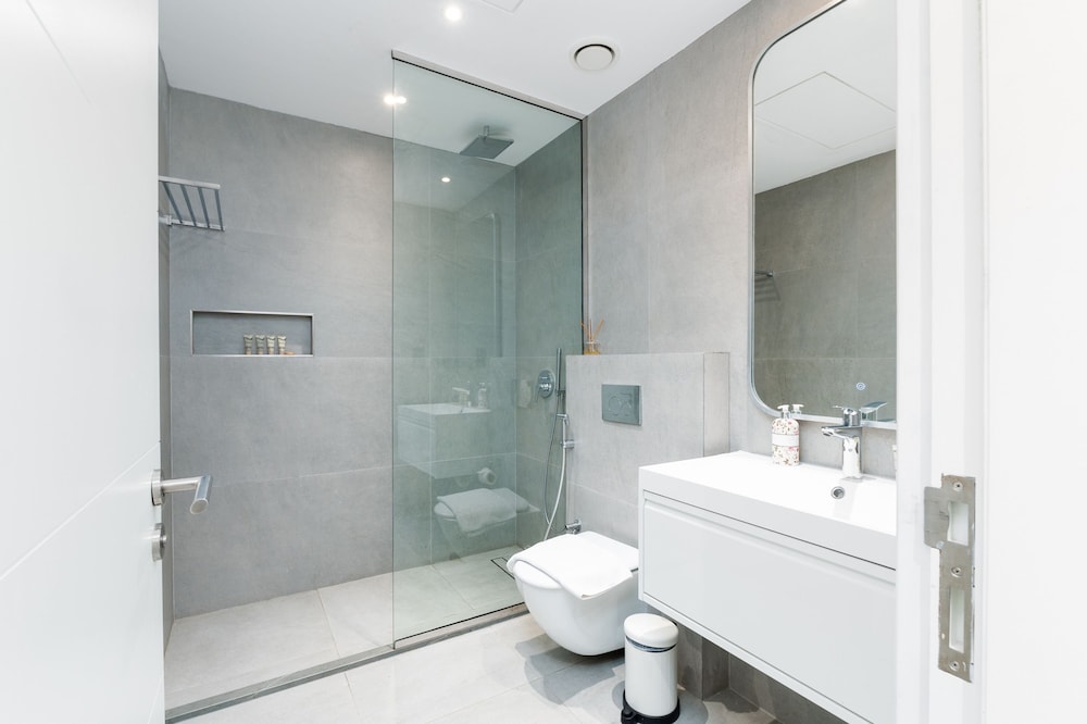 Sleek 3BR Maid s Room w Burj Khalifa View