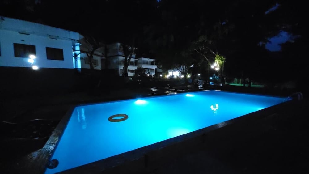 Aruvi Resort Munnar