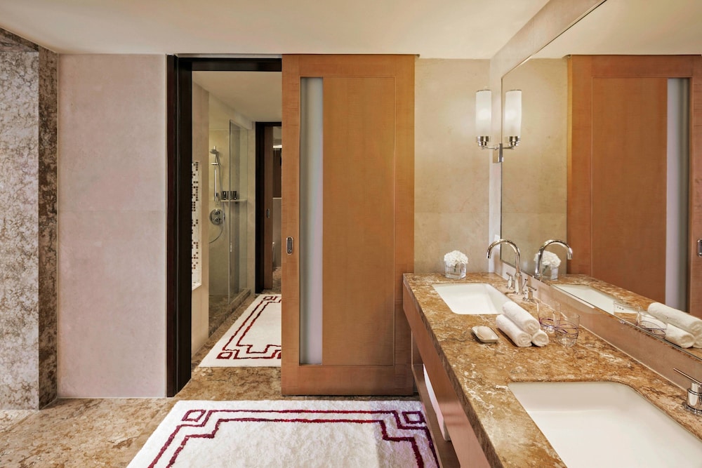 The Portman Ritz-Carlton, Shanghai 96