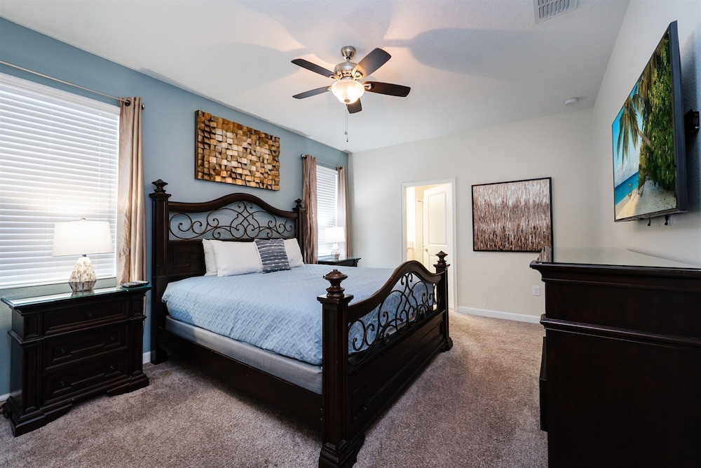 9BR Villa Home Theater Pool Sleeps 16