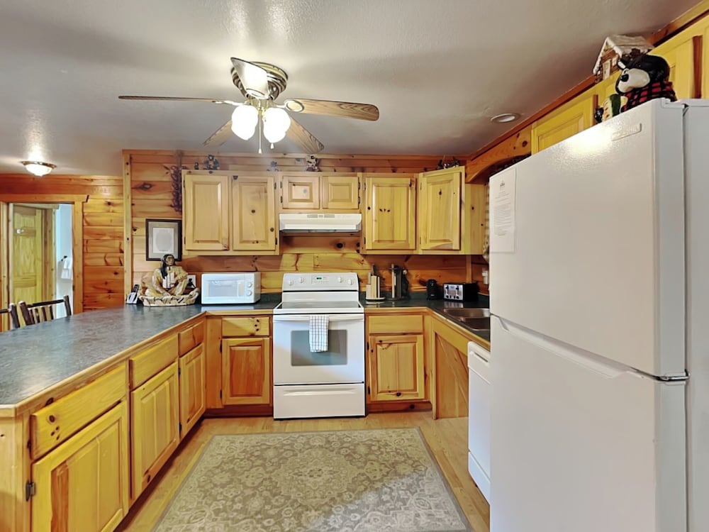 Zen Bear's Den by Jackson Mountain Rentals