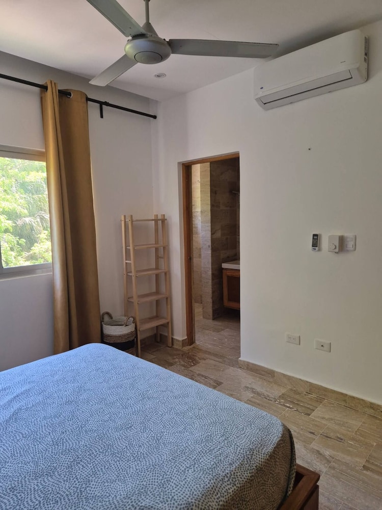 Large 3-bedroom Apartment