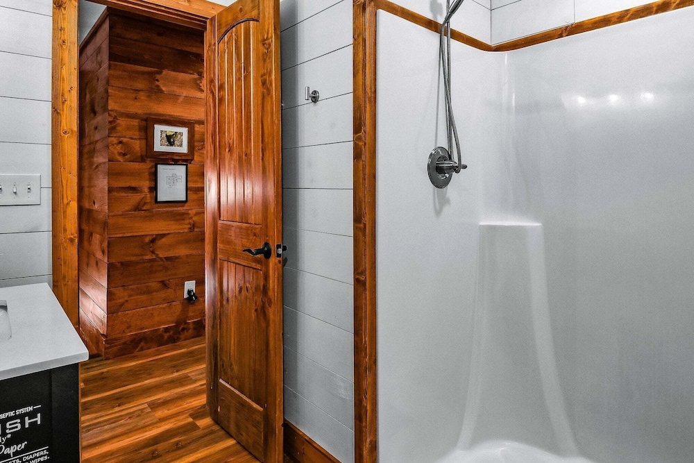 Pearl's Mountain Retreat 3 Bedroom Cabin