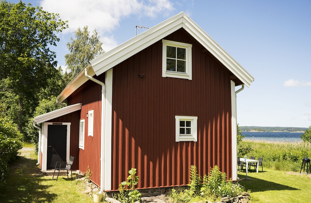 Anfasteröd Gårdsvik