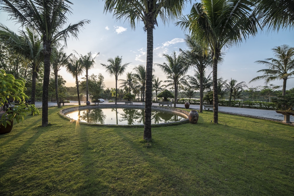 Sankofa Village Hill resort and Spa