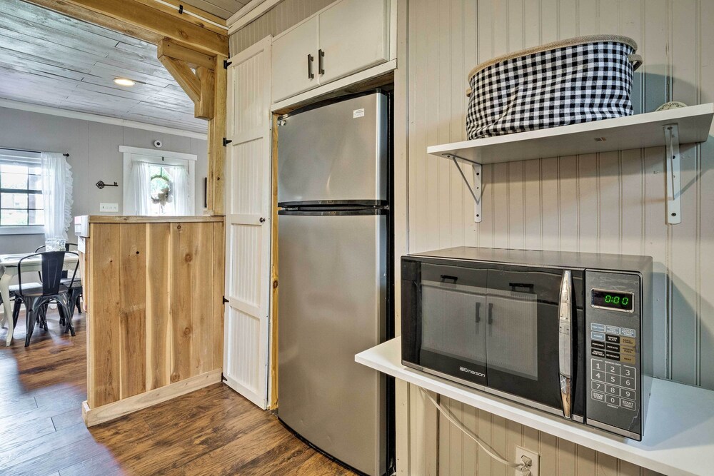 Charming Lake Travis Cottage 20mi to Dtwn Austin - Property Image 15