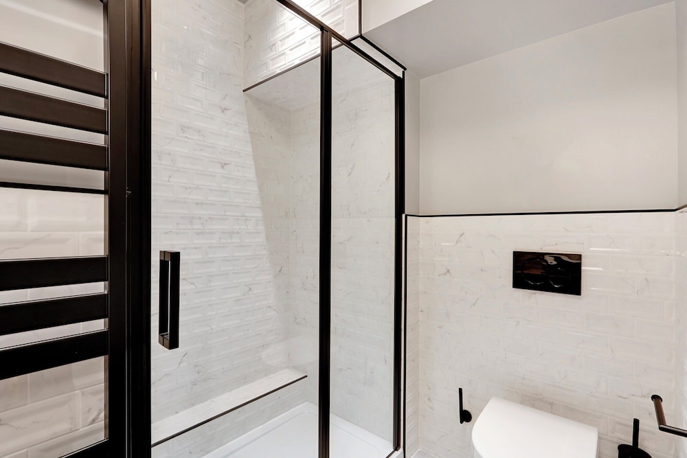 North Paris Suite
