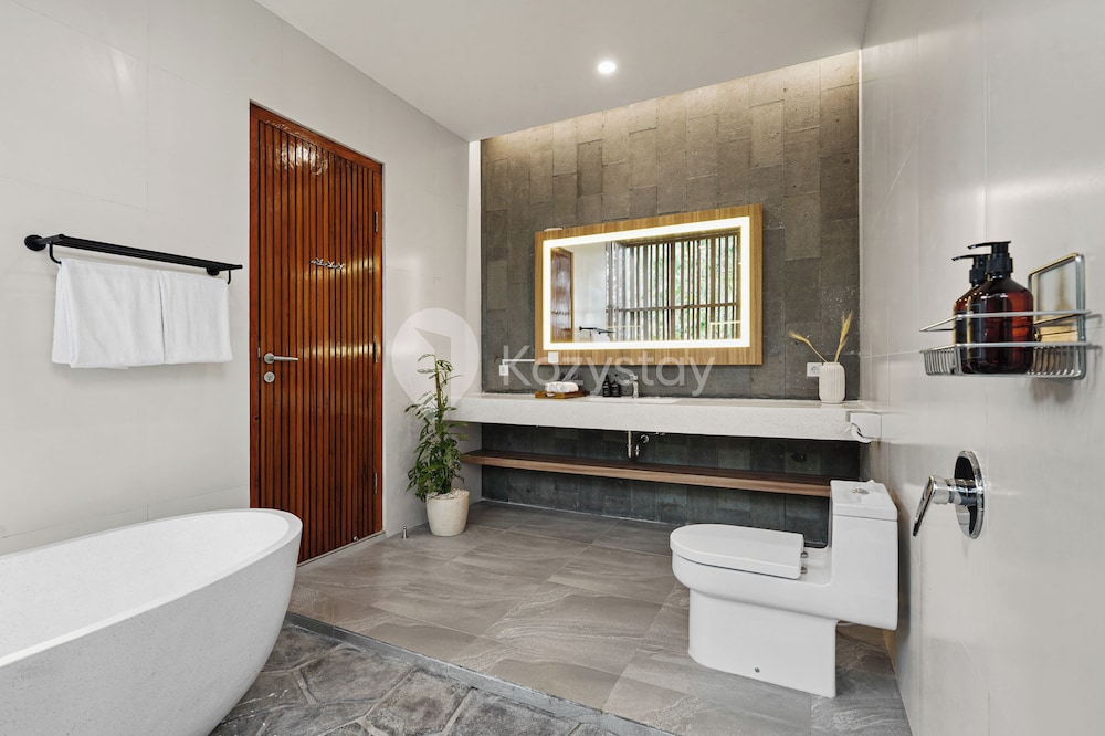 Santari Villa by Kozystay - Canggu