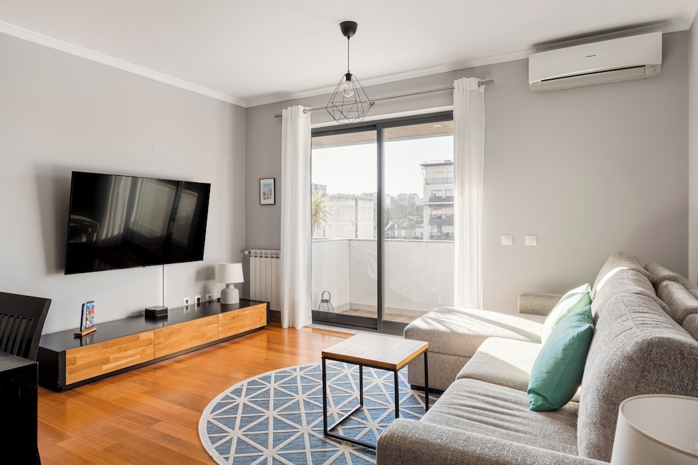 Elegant Flat in Benfica