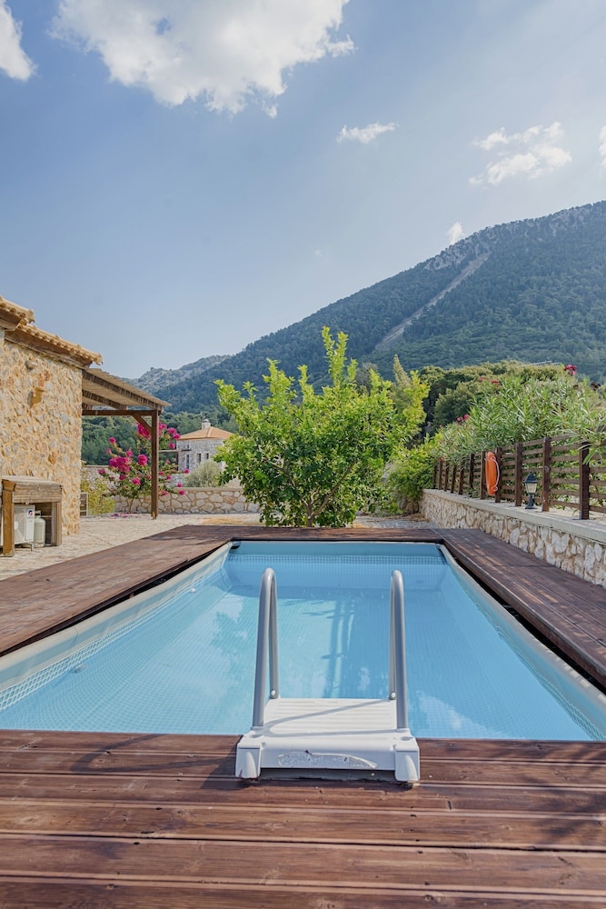 Salakos Villas