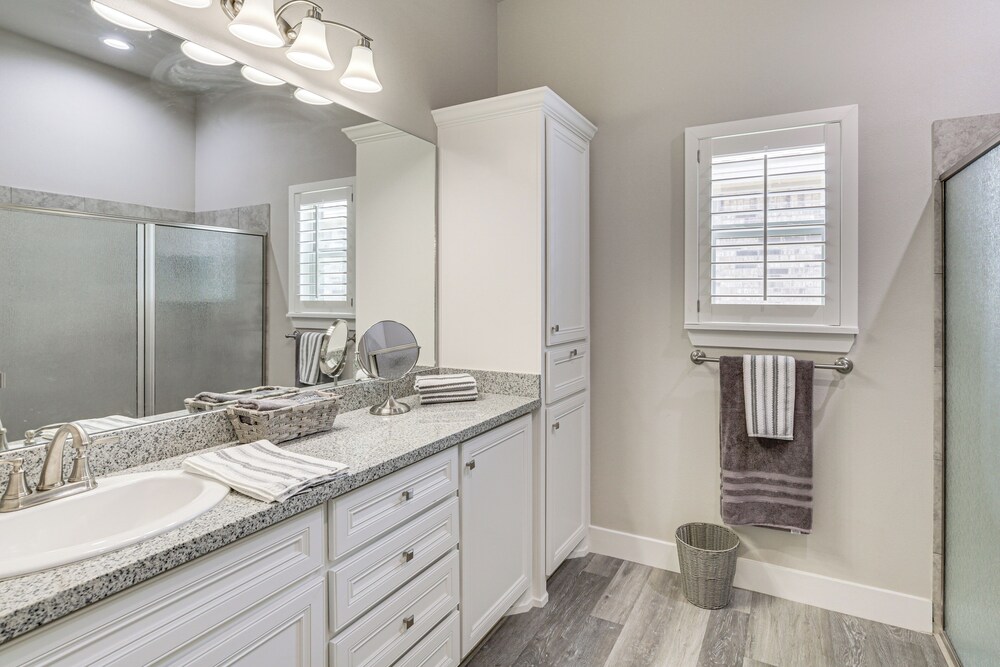 8 Mi to Texas Tech: Spacious Lubbock Home
