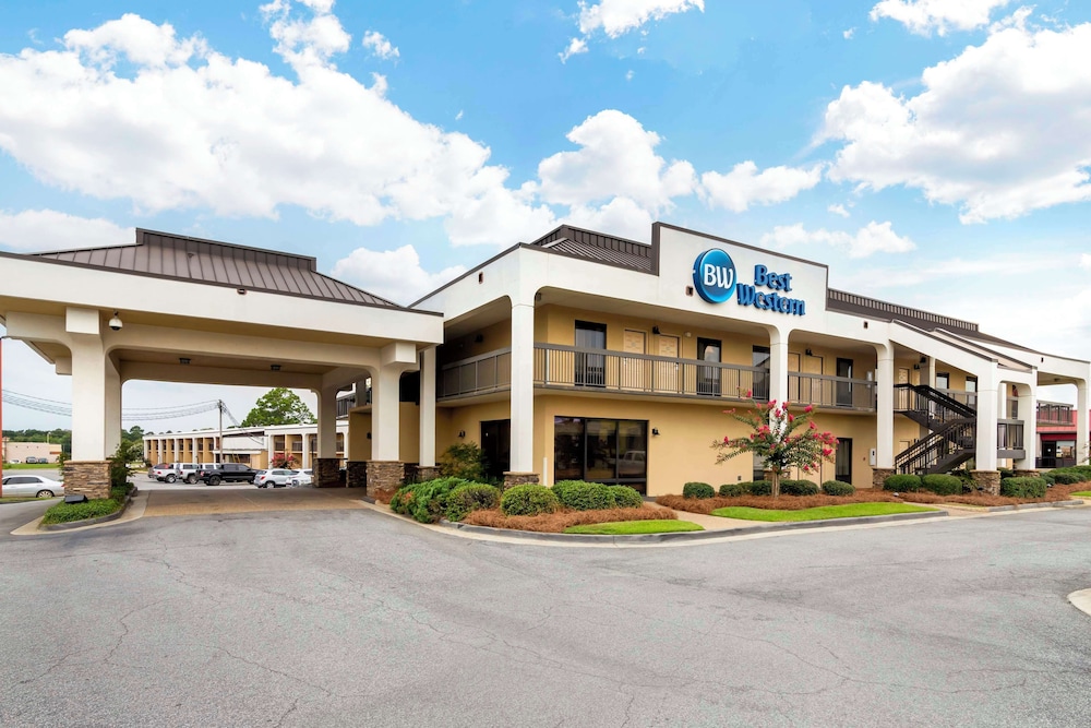 Cordele Vacations - Best Western Colonial Inn - Property Image 2