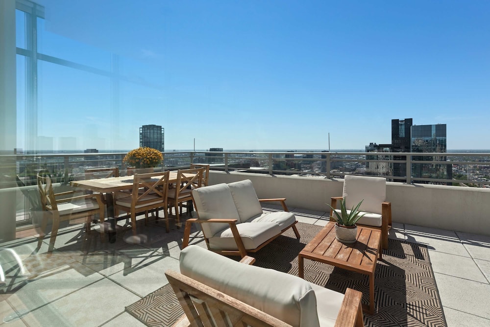 West Loop PH Fireplace Deck Incredible Views