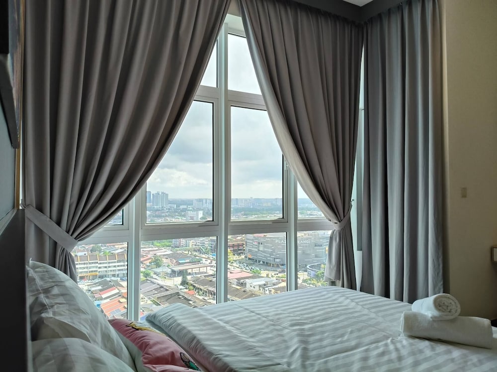 Twin Galaxy Minimalist Studio 2-4pax CIQ JB Town