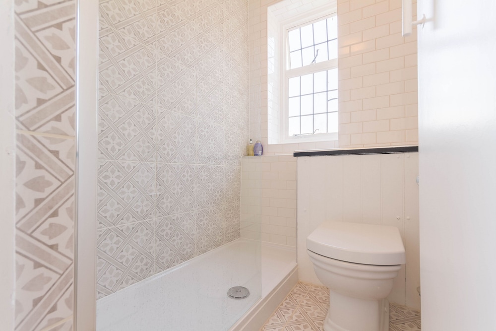 Chic 1 Bed Studio Flat In Popular Bloomsbury