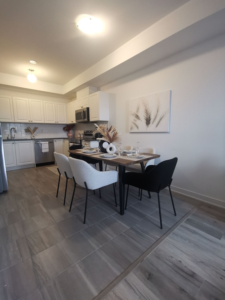Barrie Comfort Lodging