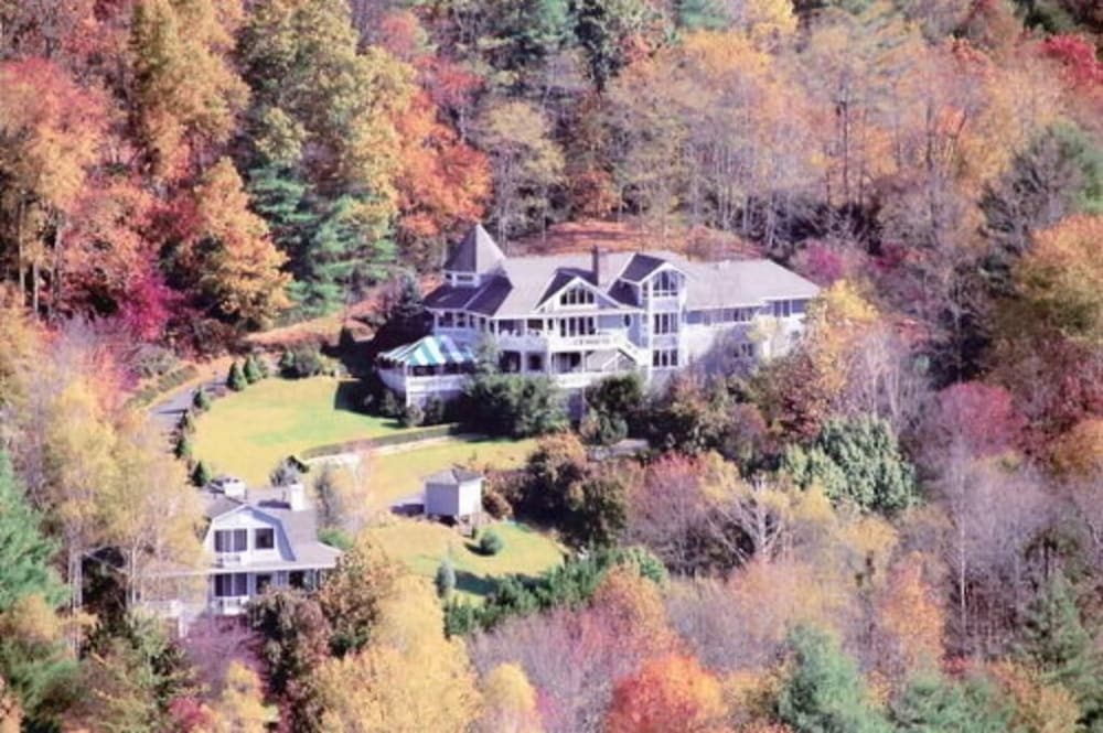 Innisfree Boutique Inn By-The-Lake