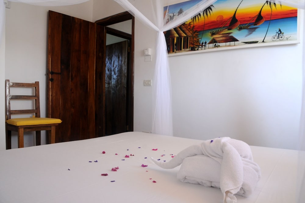 Kiwengwa Vacations - Maisha Marefu Apartments - Property Image 5