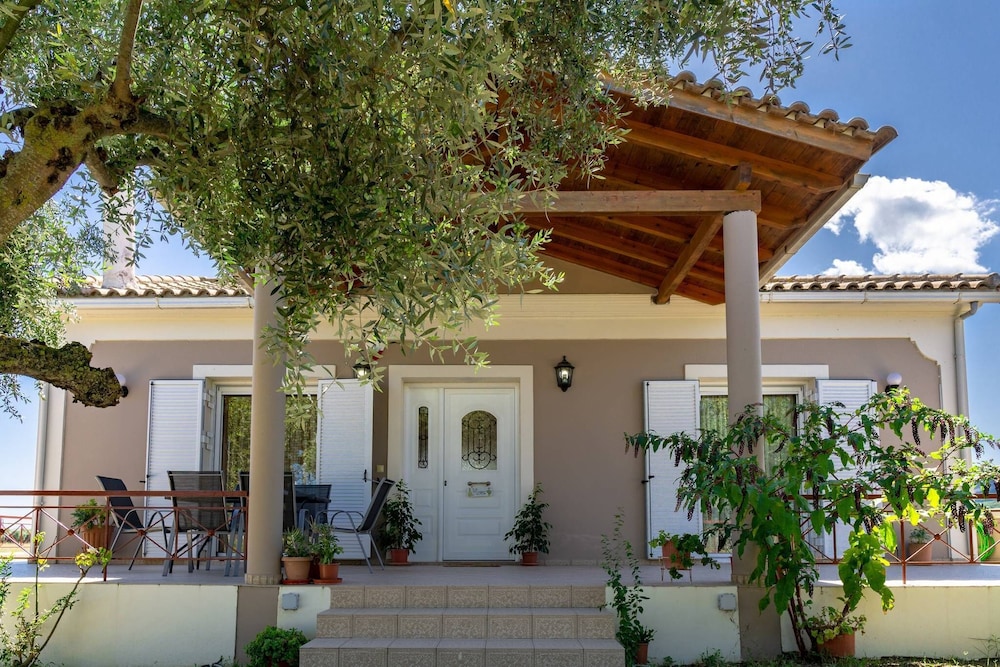 Villa Stella, 2 Bedrooms, Wifi, Near The Beach view 2