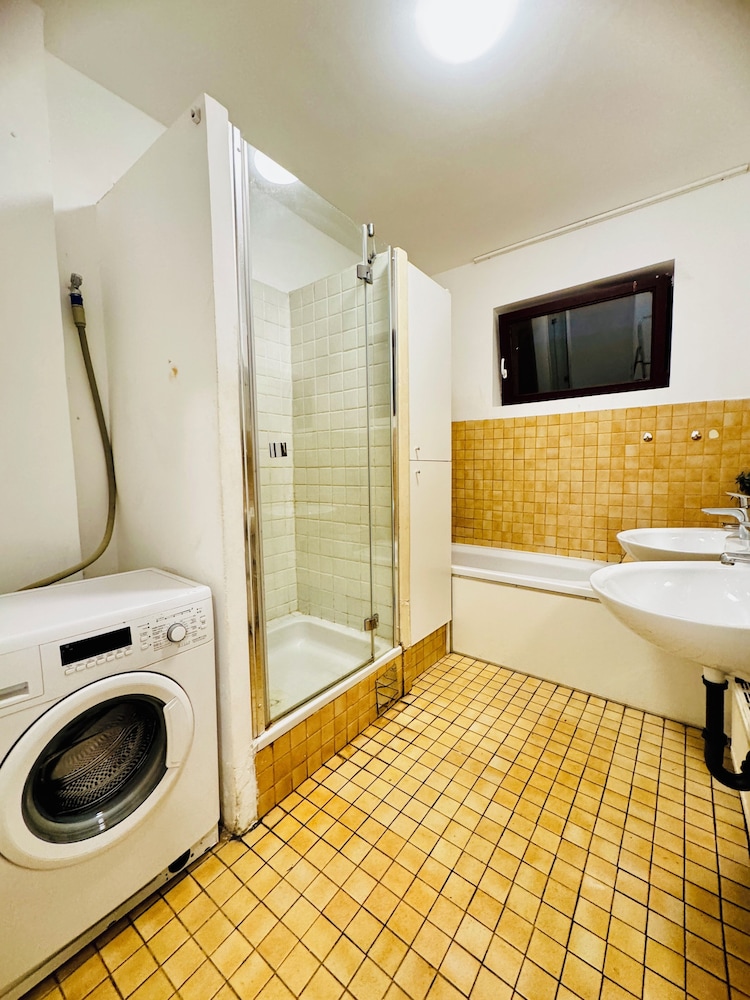 Central 8BR Stay with Garden and Terrace